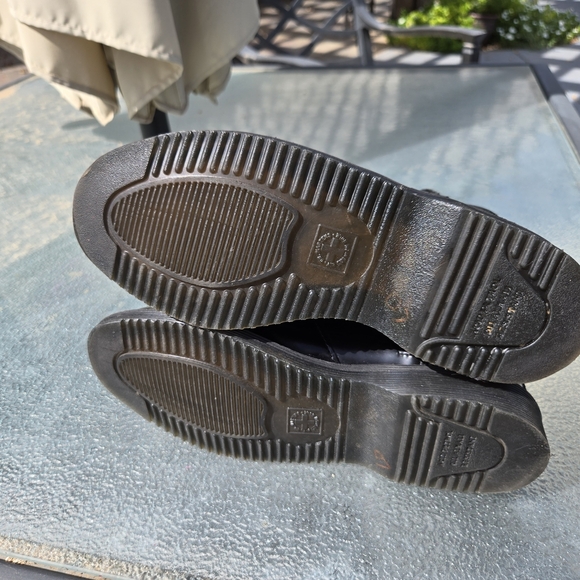 Dr. Martens Flora II Sz US 6 AirWair Heel Smooth Leather Buckle Chelsea Zipper - Picture 10 of 16